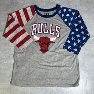 Chicago Bulls NBA Stars & Stripes Raglan‎ Sleeve T-Shirt Womens Size XL Gray